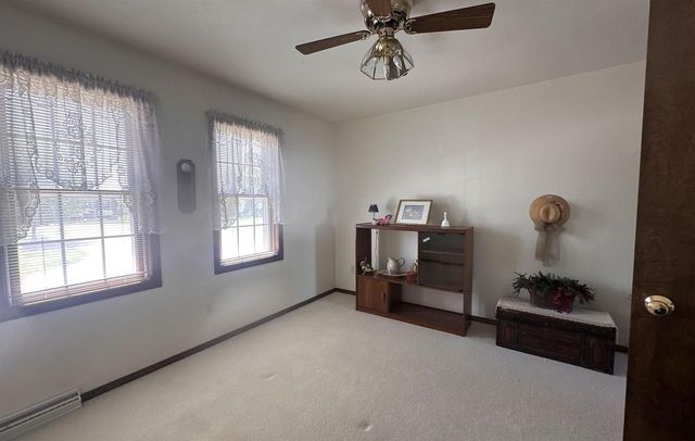 2704 BROOKVIEW DRIVE, Green Bay, WI 54313