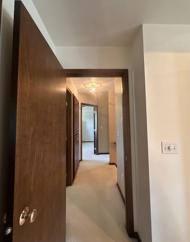 2704 BROOKVIEW DRIVE, Green Bay, WI 54313