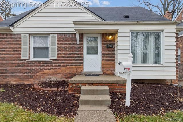 9540 Mercedes, Redford, MI 48239