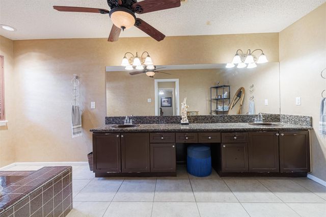 20207 Hampshire Rocks Drive, Katy, TX 77450