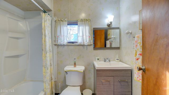 234 Log City Road, Amsterdam, NY 12010