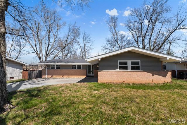 21 Graeler Drive, St Louis, MO 63146