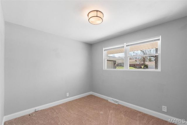 21 Graeler Drive, St Louis, MO 63146