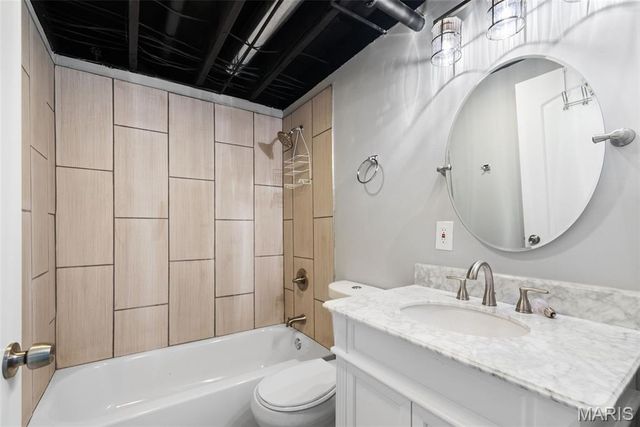 21 Graeler Drive, St Louis, MO 63146