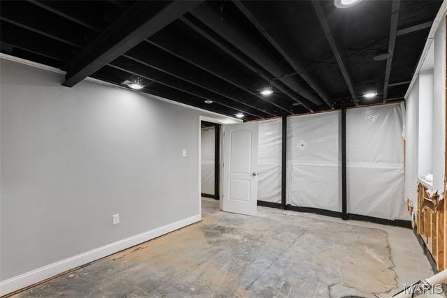 21 Graeler Drive, St Louis, MO 63146