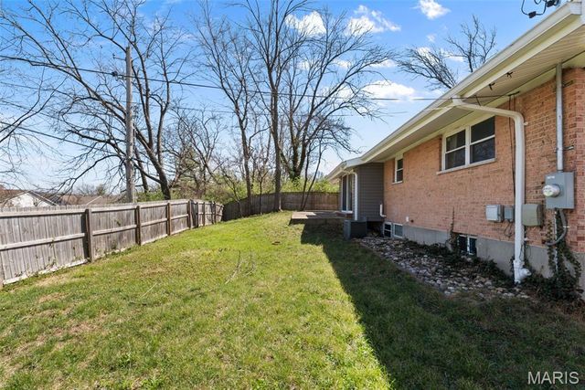 21 Graeler Drive, St Louis, MO 63146