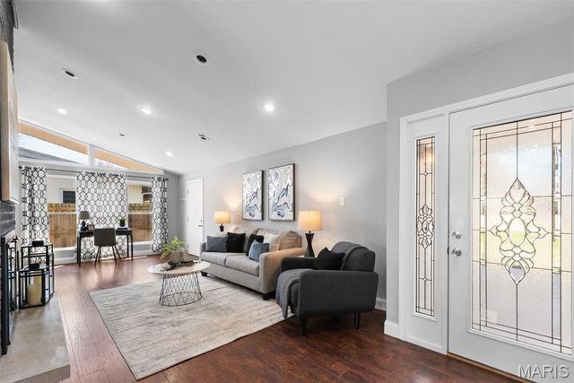 21 Graeler Drive, St Louis, MO 63146