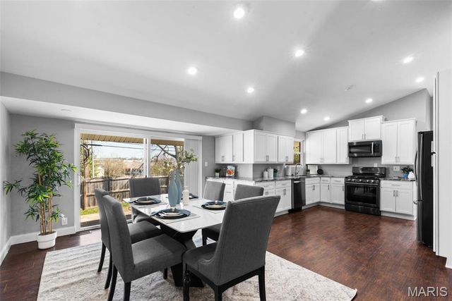 21 Graeler Drive, St Louis, MO 63146