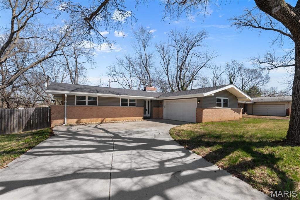 21 Graeler Drive, St Louis, MO 63146