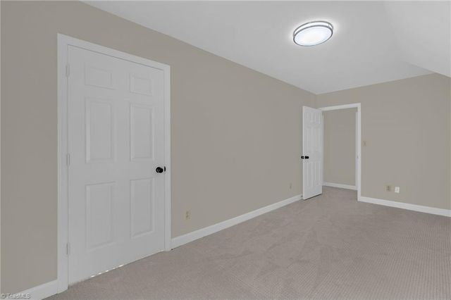 217 Mctavish Lane, Winston-salem, NC 27103