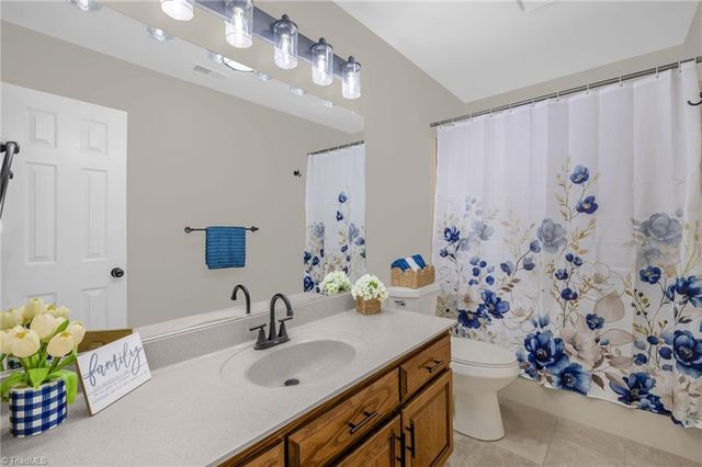 217 Mctavish Lane, Winston-salem, NC 27103