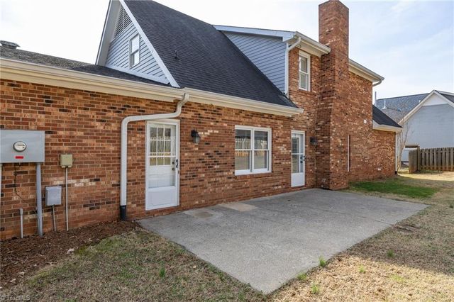 217 Mctavish Lane, Winston-salem, NC 27103