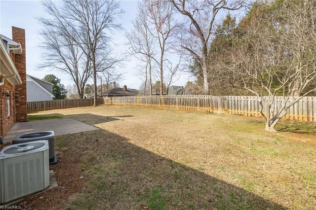 217 Mctavish Lane, Winston-salem, NC 27103