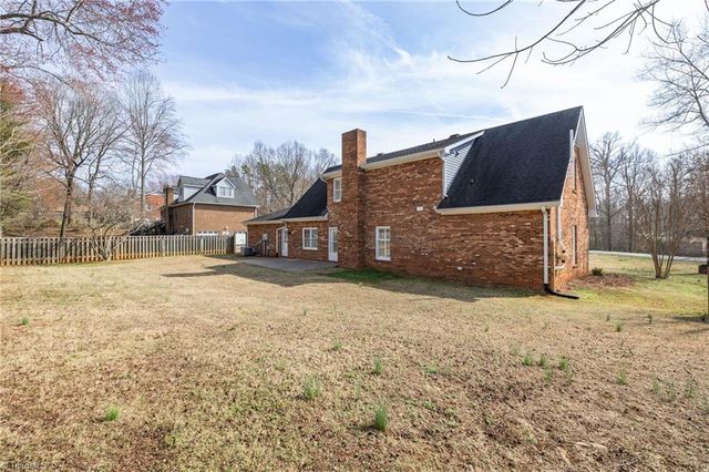 217 Mctavish Lane, Winston-salem, NC 27103