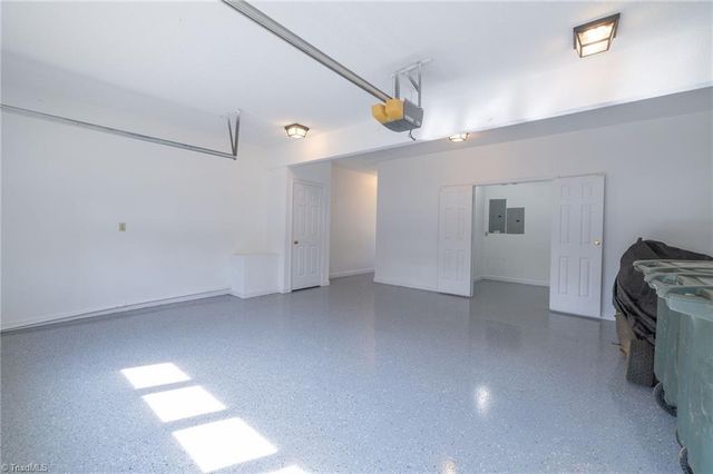 217 Mctavish Lane, Winston-salem, NC 27103