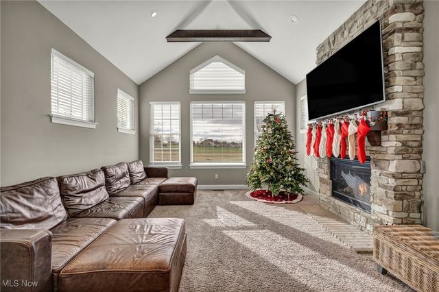 442 Madison Trail, Doylestown, OH 44230