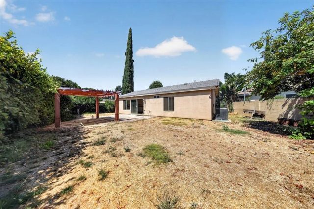 2380 Bryson Place, Simi Valley, CA 93065
