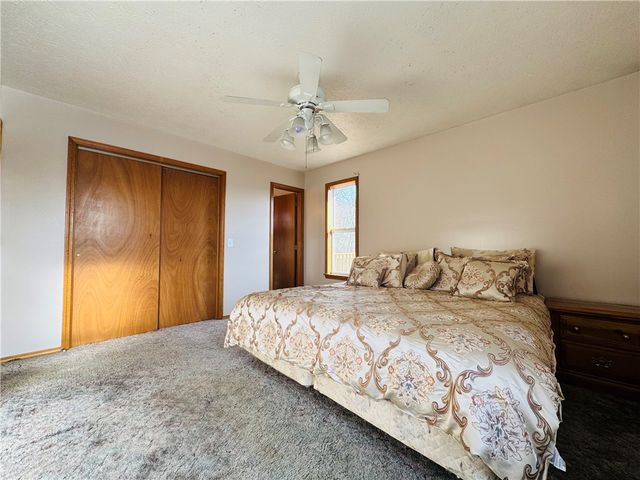 51 NW Ridge Drive, Eureka Springs, AR 72631