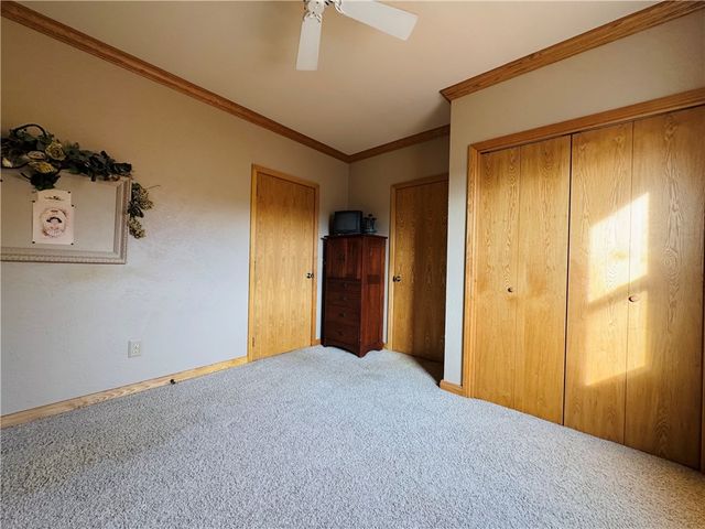 51 NW Ridge Drive, Eureka Springs, AR 72631