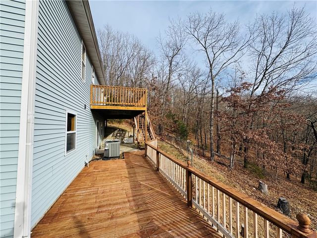 51 NW Ridge Drive, Eureka Springs, AR 72631