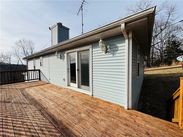 51 NW Ridge Drive, Eureka Springs, AR 72631