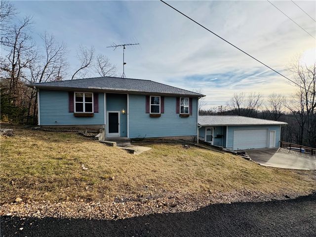 51 NW Ridge Drive, Eureka Springs, AR 72631