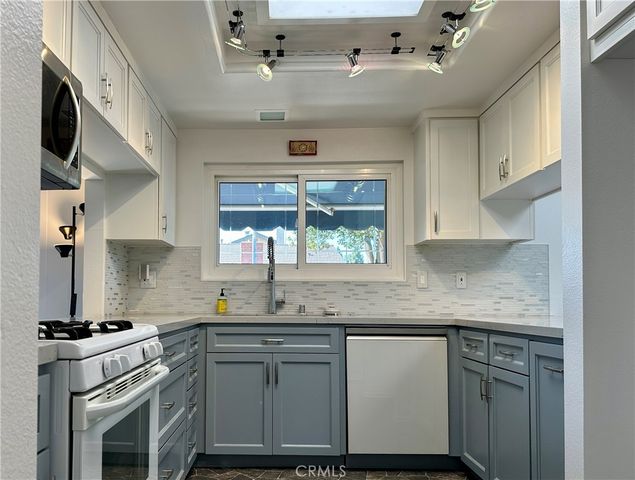 24451 Peacock St., Lake Forest, CA 92630