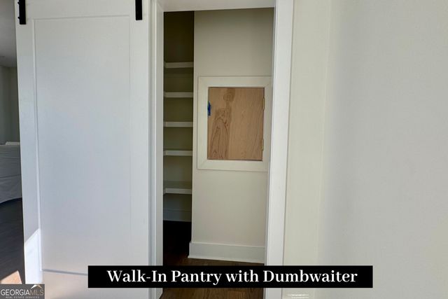 940 Laurel Brooke Avenue, Peachtree City, GA 30269