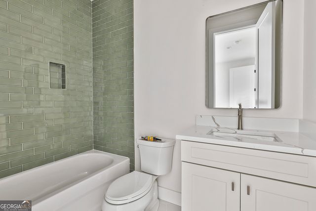 940 Laurel Brooke Avenue, Peachtree City, GA 30269