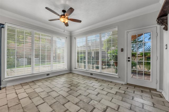 2111 Riverside Drive, League City, TX 77573