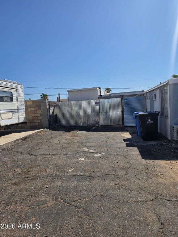 13201 N 19th Place C, Phoenix, AZ 85022