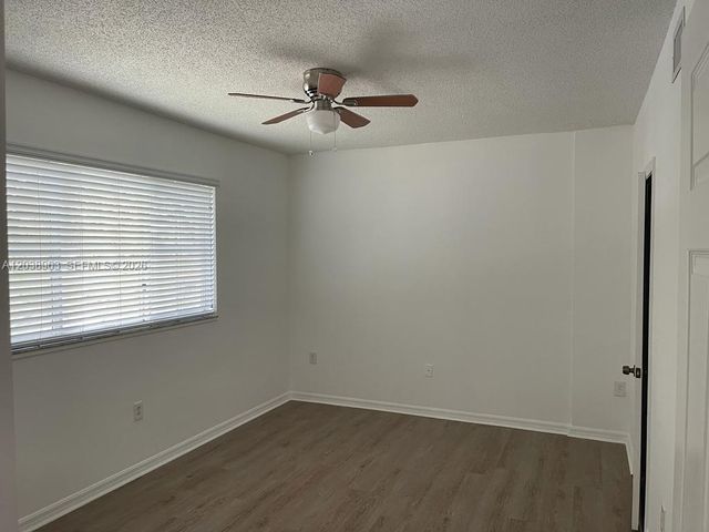 2412 Centergate Dr 201, Miramar, FL 33025