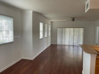 2412 Centergate Dr 201, Miramar, FL 33025