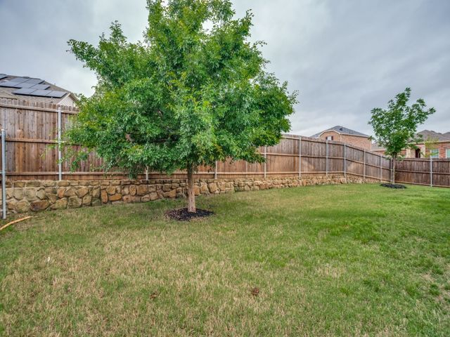 2008 Chisos Court, Princeton, TX 75407