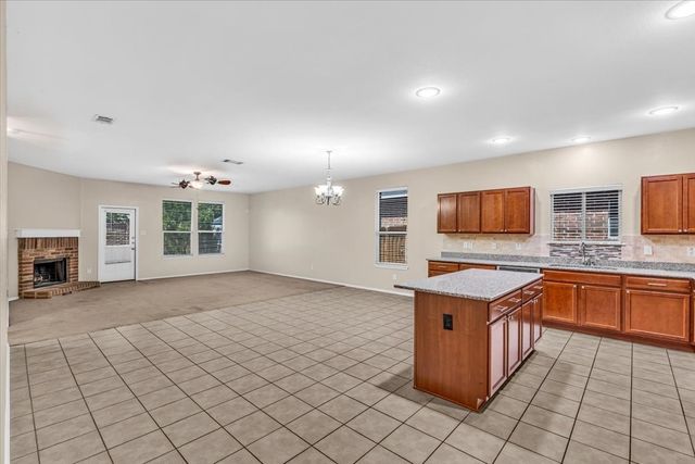 619 Denali, Arlington, TX 76002