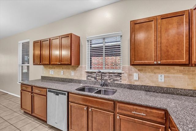 619 Denali, Arlington, TX 76002