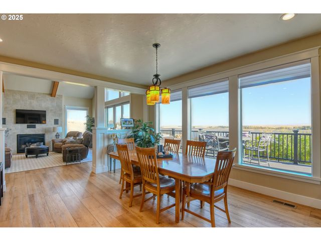 70349 LAKESIDE Rd, Pendleton, OR 97801