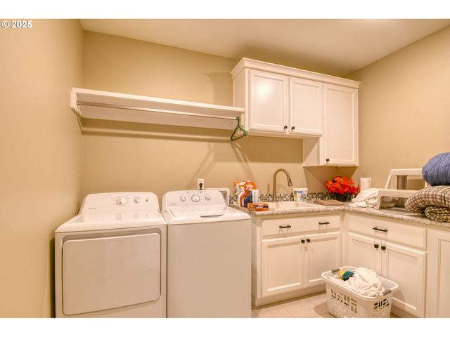 70349 LAKESIDE Rd, Pendleton, OR 97801