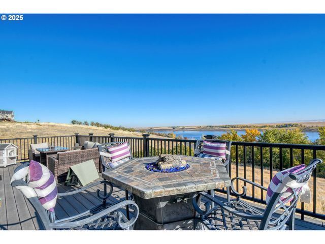 70349 LAKESIDE Rd, Pendleton, OR 97801