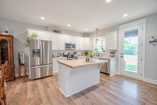 1510 Wade Brown Rd, Lewisburg, TN 37091