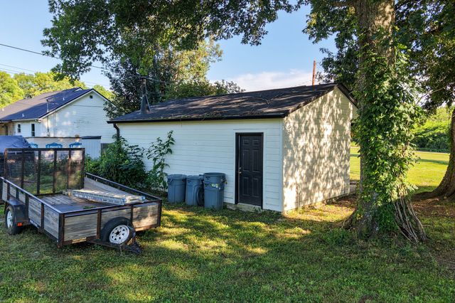 1510 Wade Brown Rd, Lewisburg, TN 37091