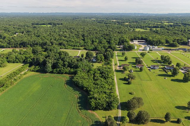 1510 Wade Brown Rd, Lewisburg, TN 37091