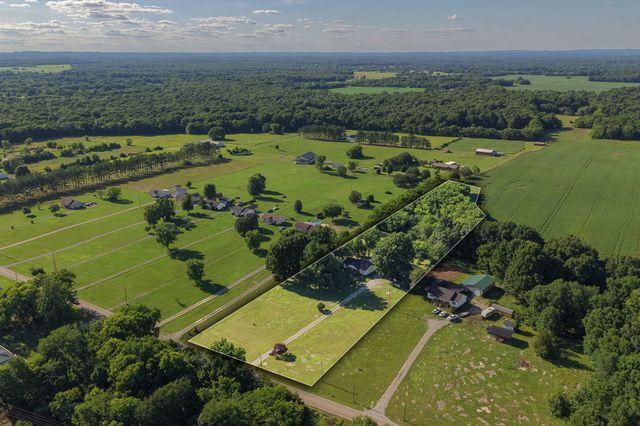 1510 Wade Brown Rd, Lewisburg, TN 37091