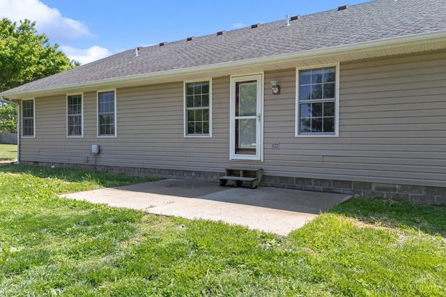 70 Dutch Creek Drive, Chester Twp, OH 45177