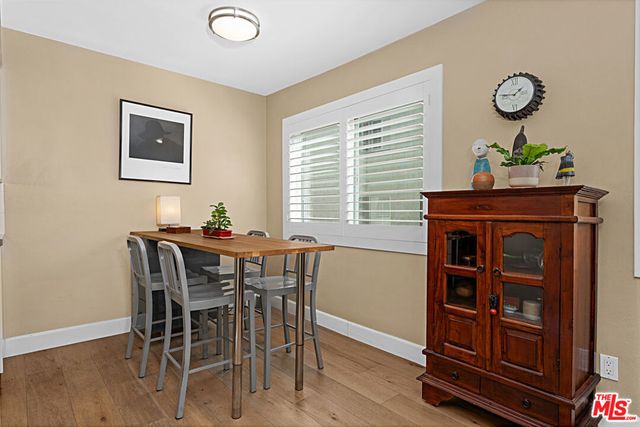 11824 Moorpark Street F, Studio City, CA 91604