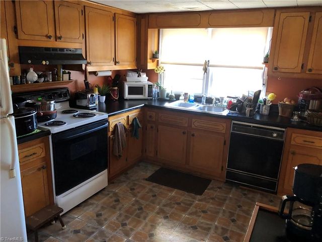 423 Epworth, Cana, VA 24317