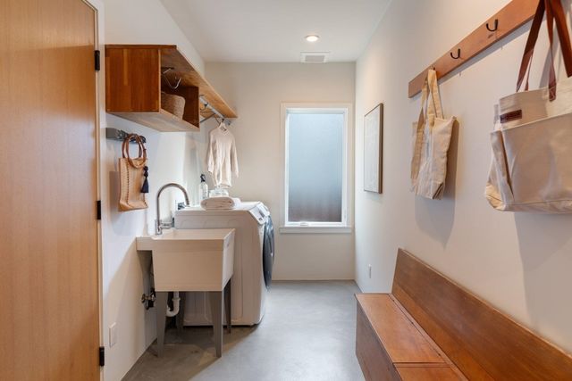 7981 Terrace Dr, El Cerrito, CA 94530