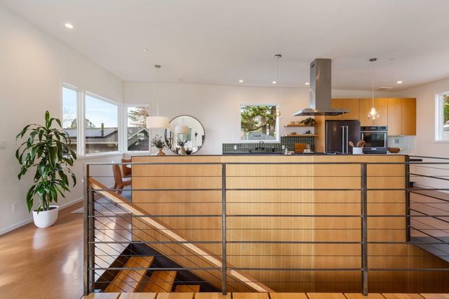 7981 Terrace Dr, El Cerrito, CA 94530