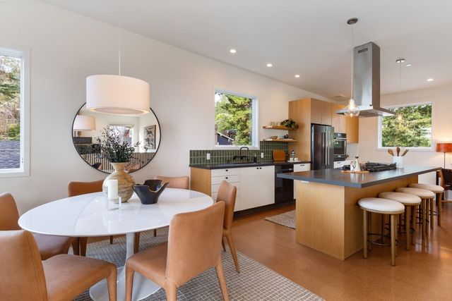 7981 Terrace Dr, El Cerrito, CA 94530