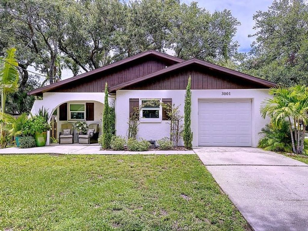 3001 W BINNICKER AVENUE, Tampa, FL 33611